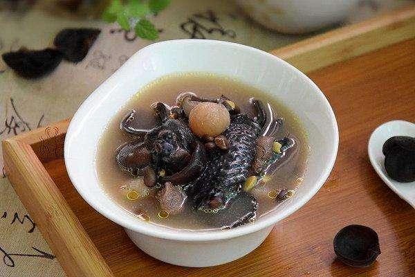 11種烏雞湯的做法，手腳冰涼就得喝一碗，滋補又好吃！