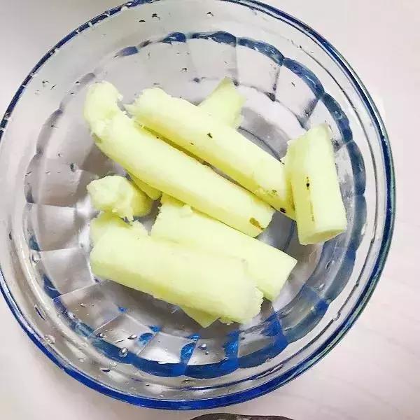 不用烤箱不用油，2款自製健康月餅，寶寶也能放心吃！