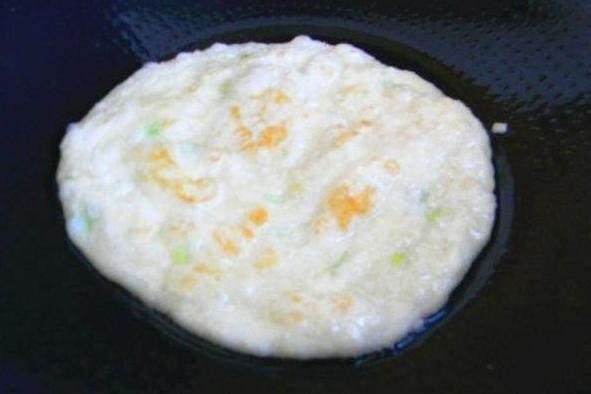 蔥油餅自己在家做，其實一點也不難，學會這幾個技巧，包你能成功！ 