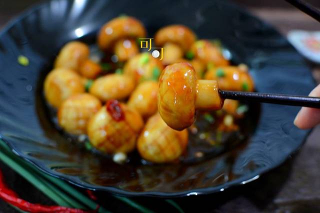 這素菜秋天要多吃，我家用它代替紅燒肉，咬起來多汁，提高免疫力