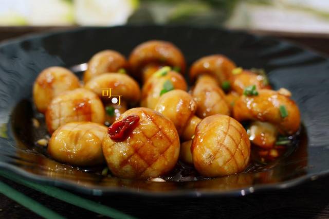 這素菜秋天要多吃，我家用它代替紅燒肉，咬起來多汁，提高免疫力