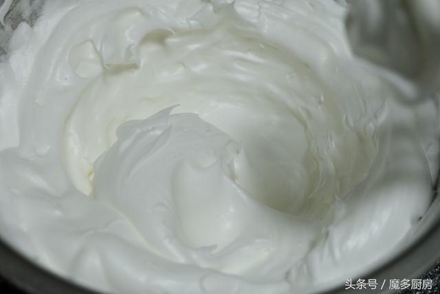 手把手教你做一款雙色戚風蛋糕，注意這幾點一準能成功 
