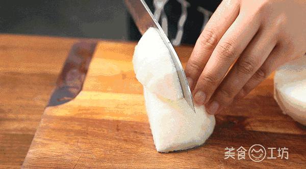 紅燒肉裡加個梨，香得一塌糊塗！