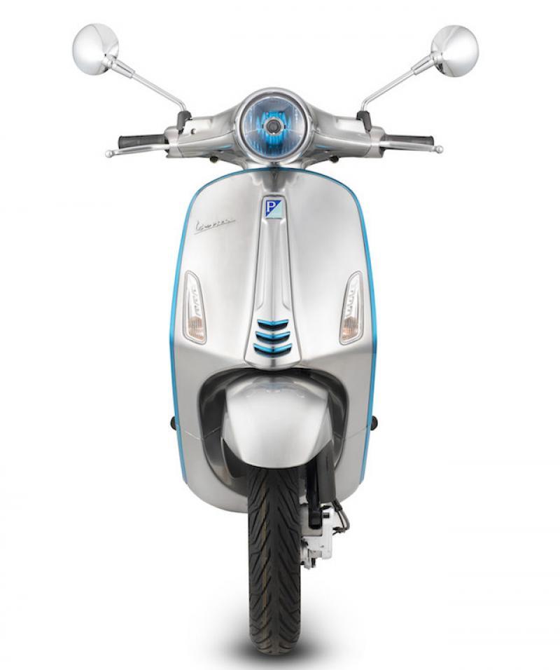 與 Gogoro 不是同級對手！偉士牌首款電動機車確定 10 月開賣（內有影片）