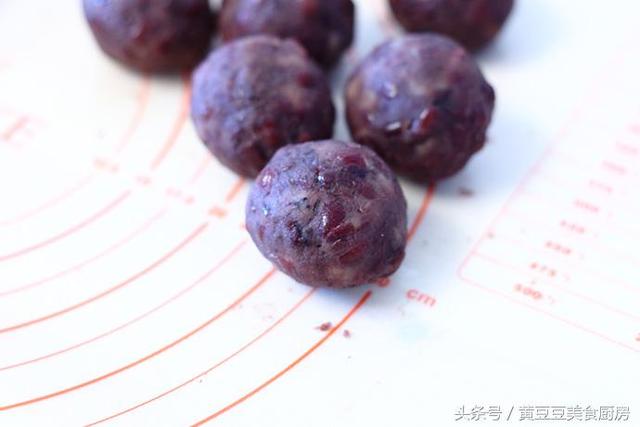 中秋月餅不用買了，教你3種做法，真材實料無添加劑，吃著更健康