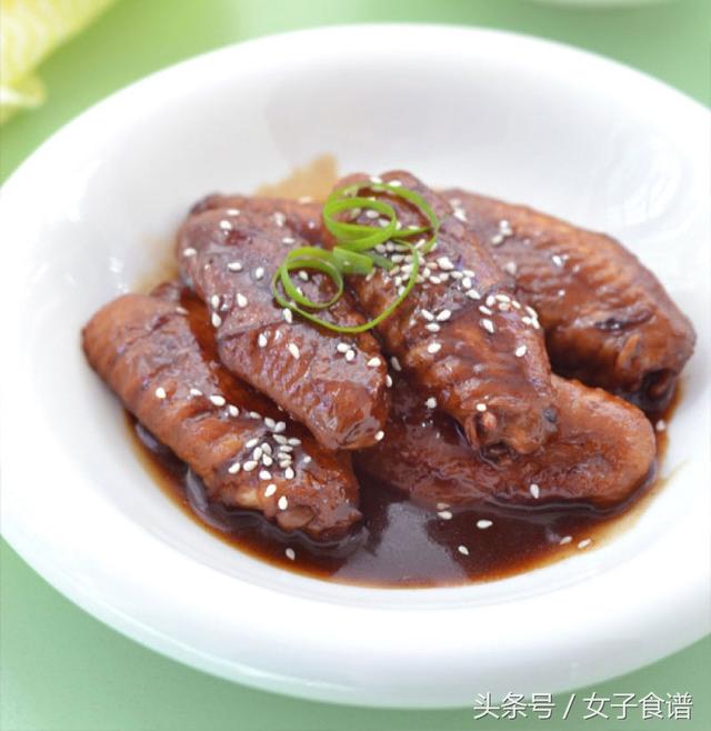 11種不同口味的紅燒雞翅做法，老人和孩子都愛吃，家宴待客必備