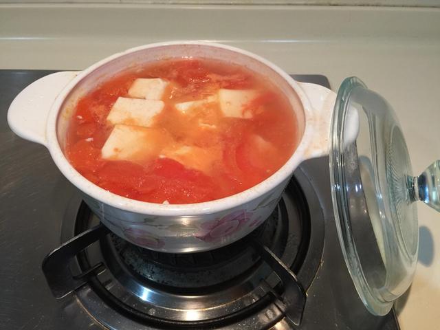 秋季喝湯好，豆腐湯的14種做法，營養又好喝，味道鮮美的不得了！