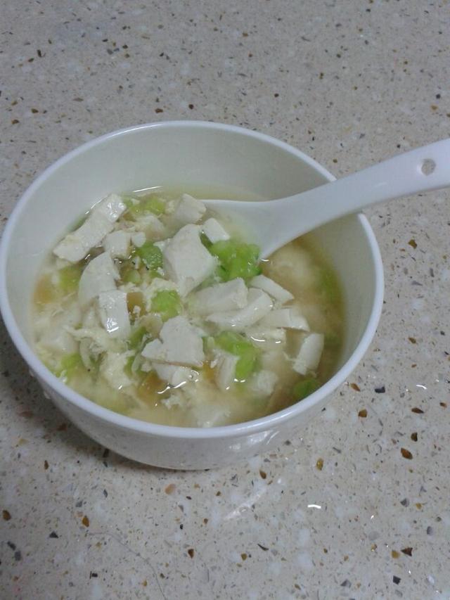 秋季喝湯好，豆腐湯的14種做法，營養又好喝，味道鮮美的不得了！