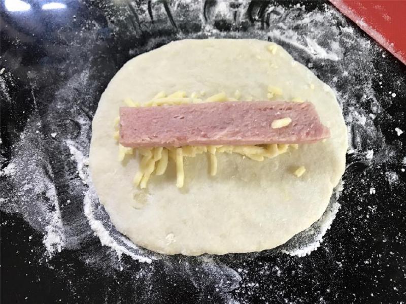 土豆的這種做法你肯定沒試過，金黃酥脆還爆漿，連吃2個不罷手~