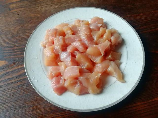 教你雞肉這樣做，比燉的好吃百倍，肉質鮮嫩，特別下飯！