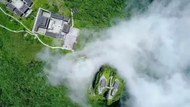 中國最險的6大寺廟，絕壁上佇立千百年，最後一座至今無人登臨