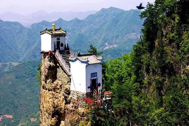 中國最險的6大寺廟，絕壁上佇立千百年，最後一座至今無人登臨