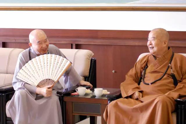 淨空法師和星雲大師及海濤法師會面時感人的一幕！