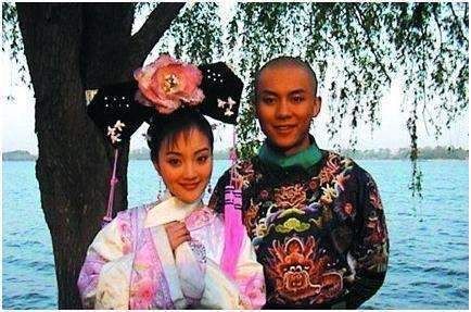 15年前與李晨未婚先孕, 李晨依舊愛著她，可她早結婚生個漂亮女兒!