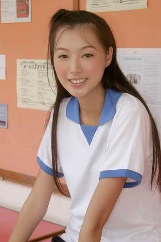 前TVB小花獨自撫養2女兒，前夫只給過3個月撫養費也不在乎！