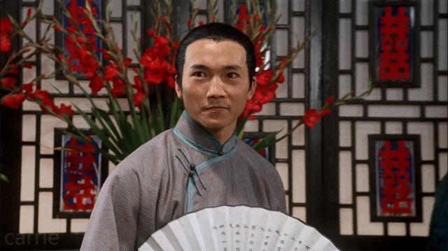 拜師洪金寶，打入好萊塢，娶頂級名模，他才是人生的大贏家