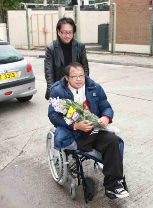 梅豔芳為他擋槍，送他沒有寫數字支票  換來他13年相守.