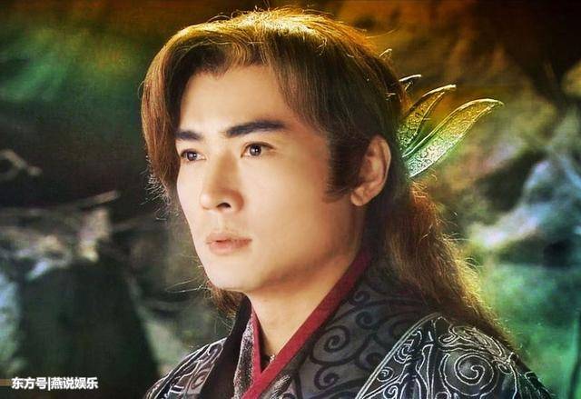 他為爭奪女兒撫養權，寧願凈身出戶，今51歲將二婚妻子寵上天！