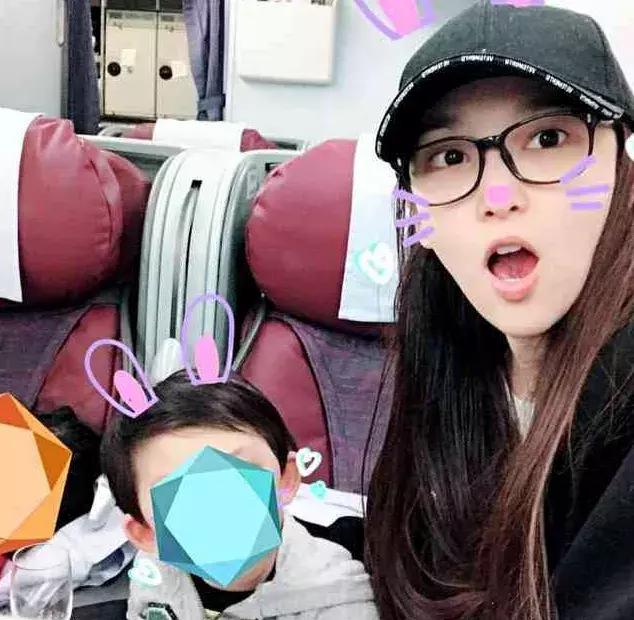 吳佩慈近照難掩老態，同為豪門生子無名份的女星命運卻大不相同！