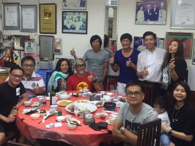 戀愛13年才結婚，她從瘦變胖嫁給TVB男綠葉婚禮只花5萬元！