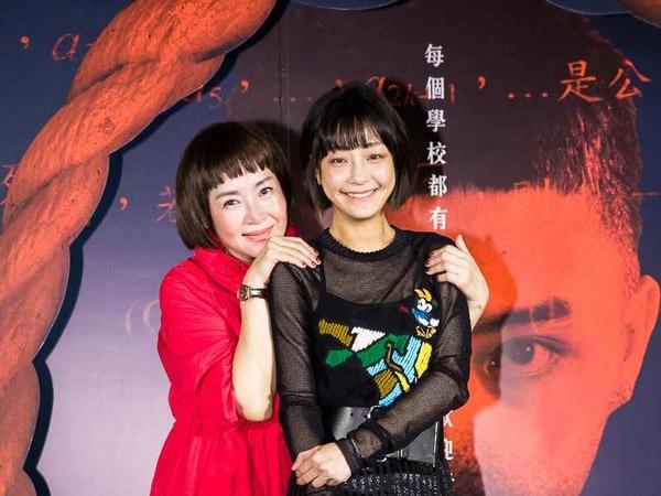 萬梓良60歲前妻恬妞近照，臉色紅潤有光澤，活潑起來像個孩子！