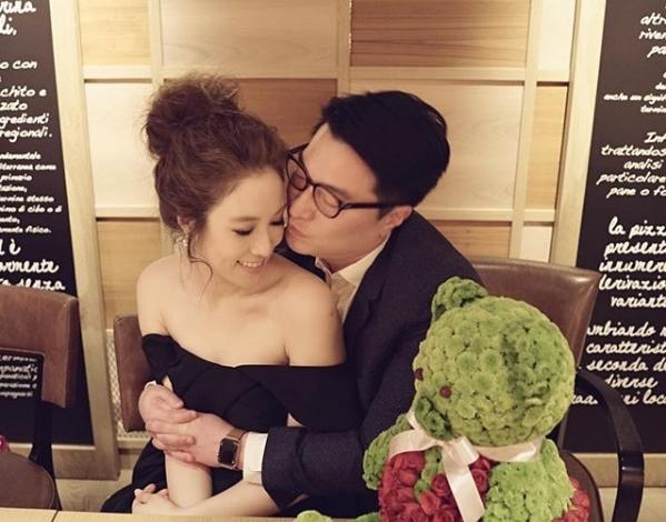 生下4個孩子的徐子淇身材依舊火辣！老公李家誠卻疑發福了~~~