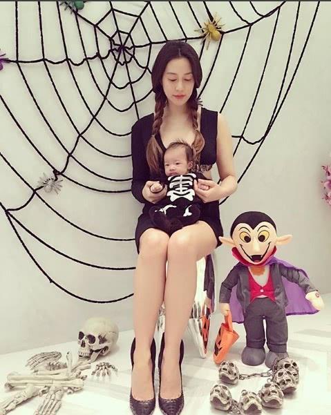 生下4個孩子的徐子淇身材依舊火辣！老公李家誠卻疑發福了~~~