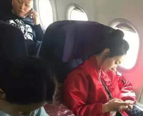 空姐揭秘和明星那點事兒，耍大牌很常見，最搞笑的是他！