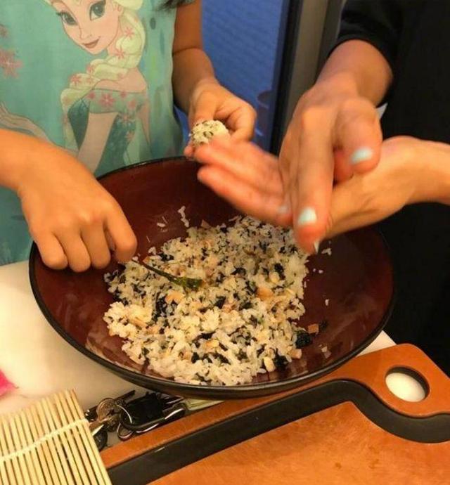 蔡少芬曬早起給女兒做便當，網友不但沒點贊，反而紛紛指責！