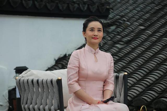五位「不成器」的港台女星，都是絕色美人，最後兩位生活有點亂~~~