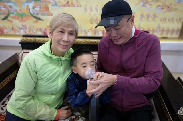 陳小春初次見岳父喊「Uncle」！ 對方打住：我只比你大6歲！