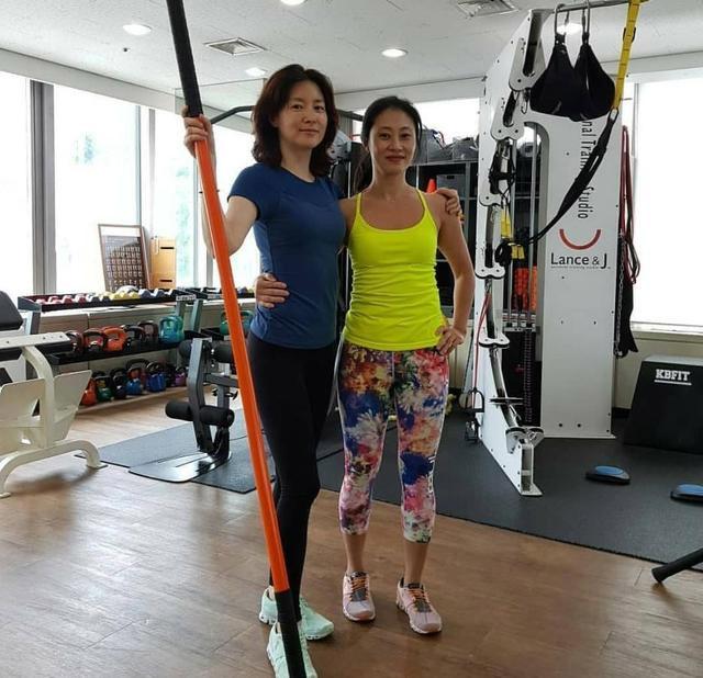 媒體曝47歲李英愛將帶女兒參加節目，7歲女兒甜美可愛顏值很高！