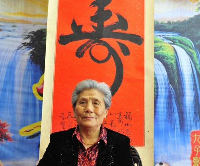 婆婆得150萬拆遷款，都勸她分掉，她笑笑，做的決定鄰居說太牛