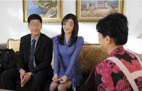 兒子帶女友回家，她熱情給我夾了5次菜，吃完飯我逼兒子和她分手