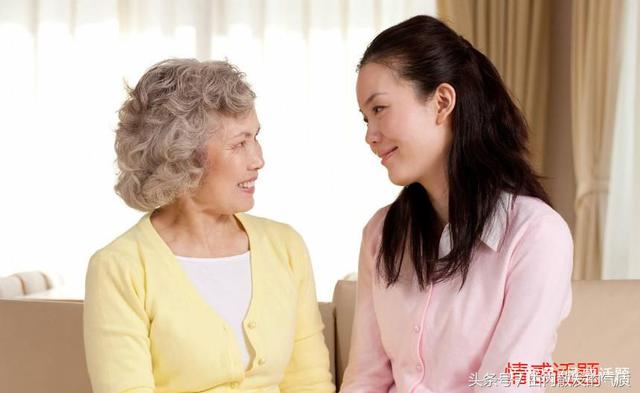 「老公對我百依百順，無意發現柜子底的房產證，我怒提離婚！」