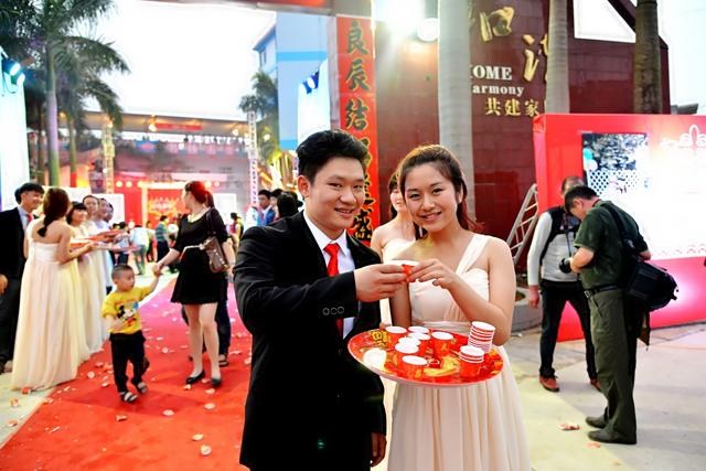 春節婚宴上遇見前夫，看到他手上戴的貝殼，一時間我泣不成聲