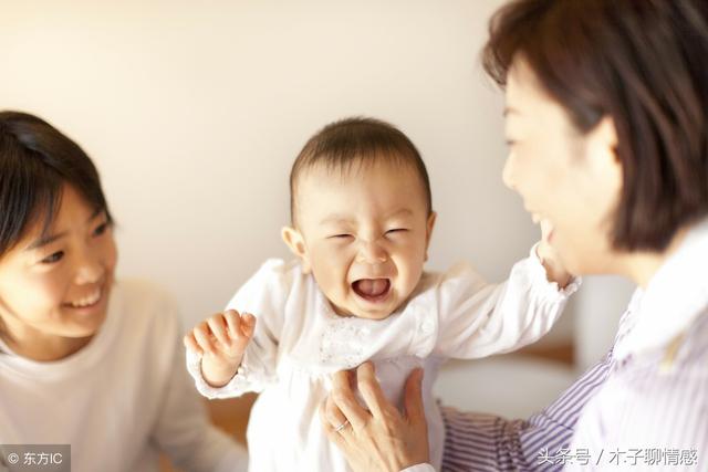婆婆幫我看孩子頻頻累到，病房外聽到她與小叔對話，我轉身就走