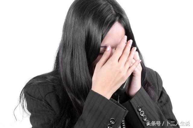 二胎生下女兒我媽來伺候月子，農村婆婆豪氣給我3萬，我卻哭著離婚