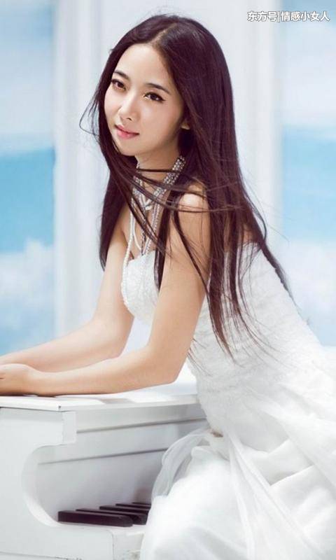 我給小姑介紹工作，下雨老公來接，他帶小姑先走，我一轉身他哭了