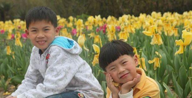 婆婆只給小兒媳帶孩子，累到中風就讓大兒媳照顧，兒媳的舉動亮了