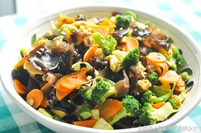 營養健康的20道素菜做法！鮮香味美，大人小孩都喜歡！