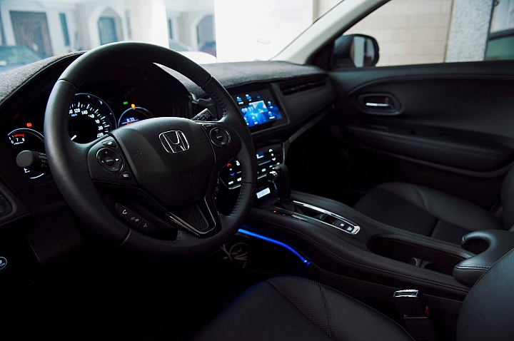 HONDA 2018 HR-V 選車及牽車一周心得