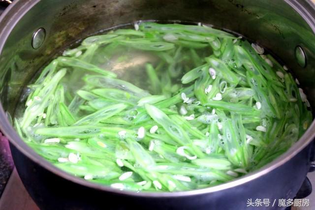 豆角別只用來燉或炒了，試試這麼做，清爽脆嫩，特好吃！ 