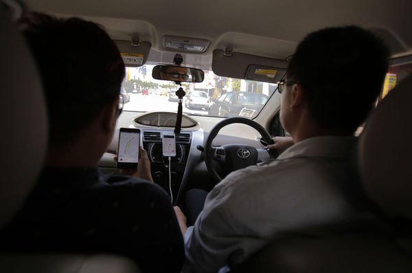 偷情後叫Uber司機竟是老公 人妻嚇壞拉情夫拔腿逃