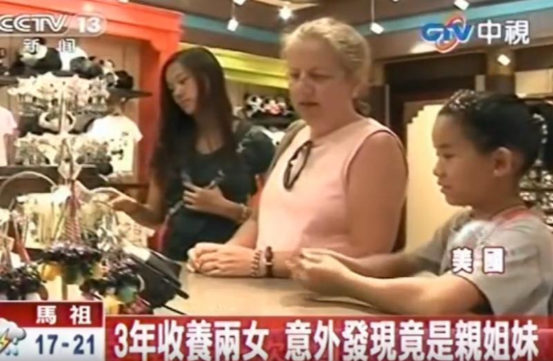 竟是親姊妹！3年內領養的2女孩「越長越像」 一驗DNA哽咽：感謝她們的親生父母 -