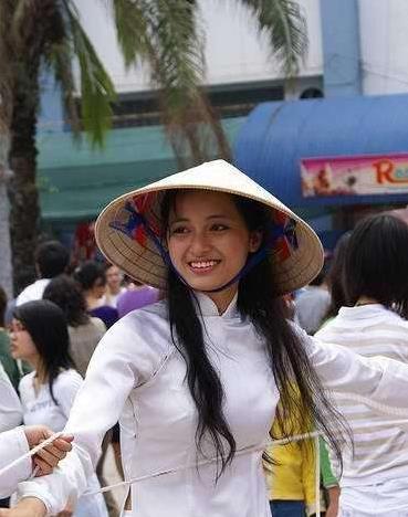 男子花2萬娶越南新娘，妻子過世後，他的體檢報告讓全家人崩潰了！ -