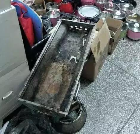 大學裡面搜出的「奇葩」違禁品！你藏過幾個？