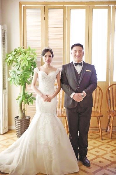 男子在 前未婚妻「被殺害」後在網路上 認識現任老婆，沒想到老婆竟對他說「我等你很久了」！ -