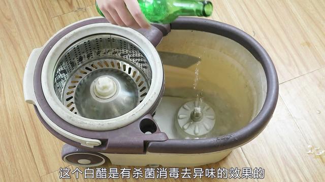 清水拖地好像白拖了！一個方法教給你，地板煥然一新