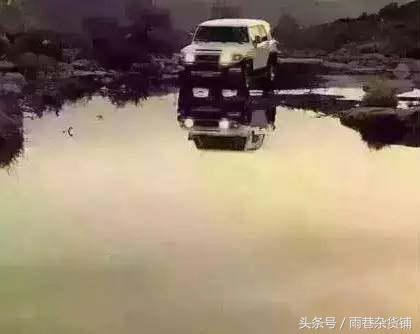 心理學：這10張圖片，彰顯了人性，能看透的都是明白人！